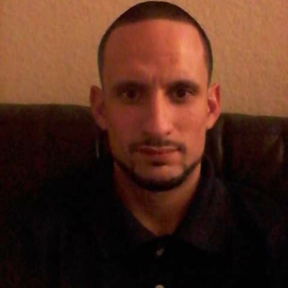 Meet your Posher, Reynaldo - Picture 2 of 10